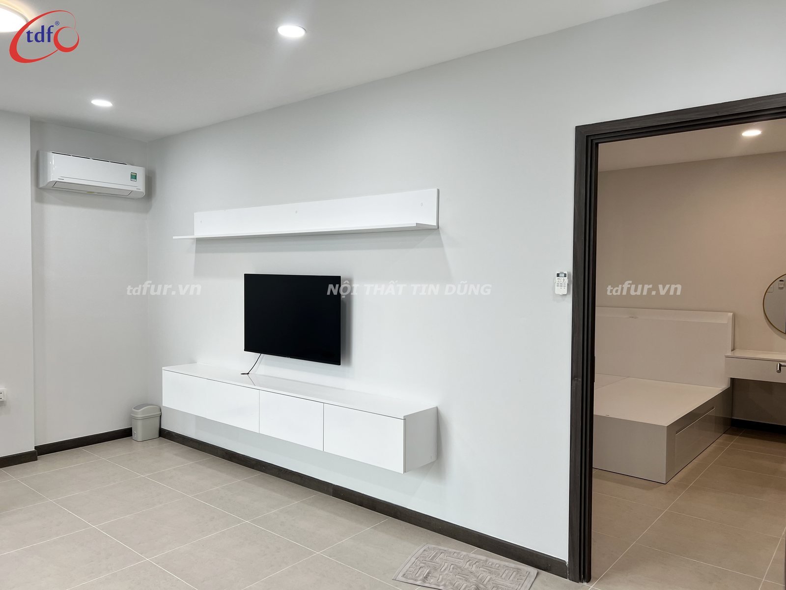 CSJ Tower – Trắng bóng và rèm xanh hướng biển
