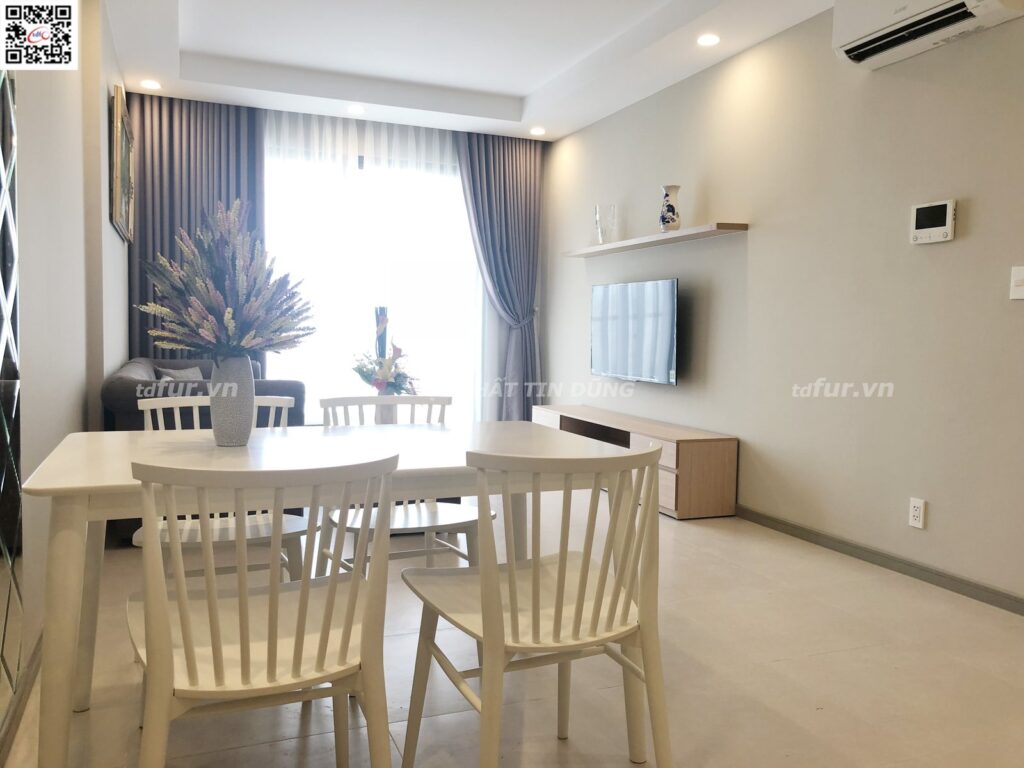Goldview – Gỗ sáng thanh lịch
