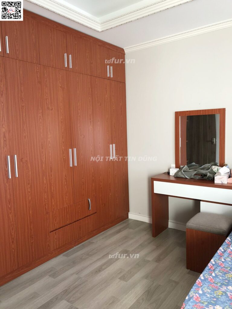 Homyland Riverside – Gỗ đỏ trầm và trần giật cấp