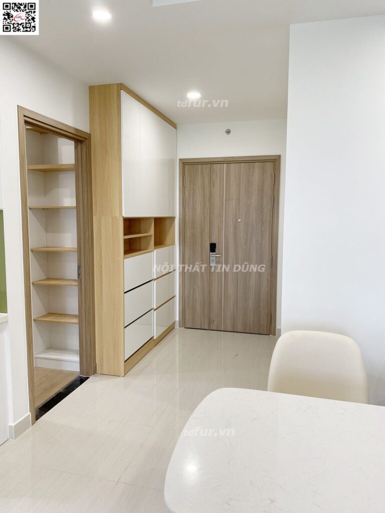Lavita Charm – Gương thoi vàng và phòng bé hành tinh