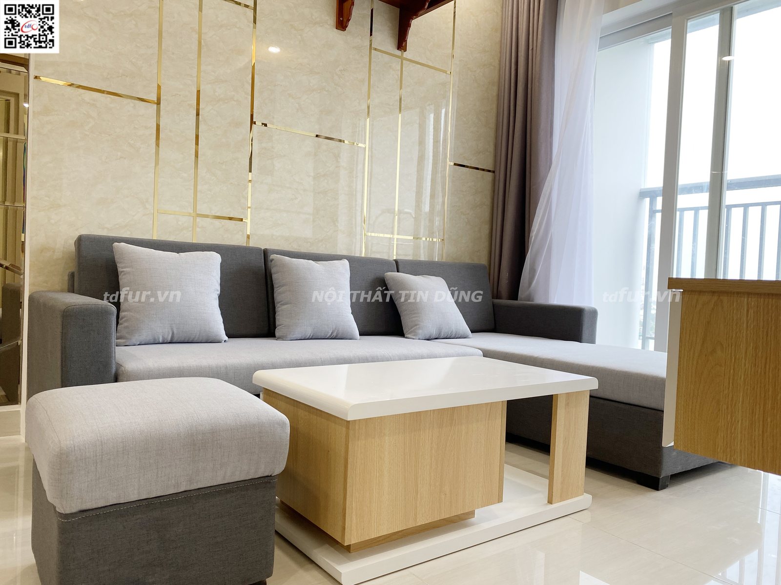Lavita Charm – Gương thoi vàng và phòng bé hành tinh