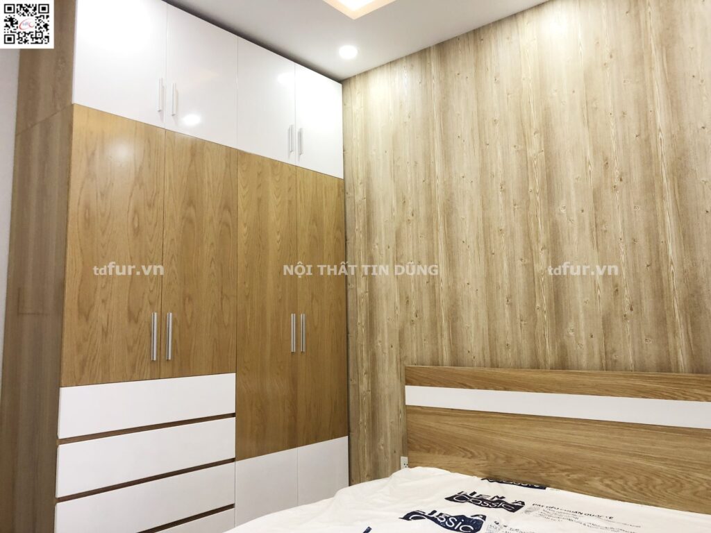 Oriental Plaza – Vân gỗ sáng ấm áp