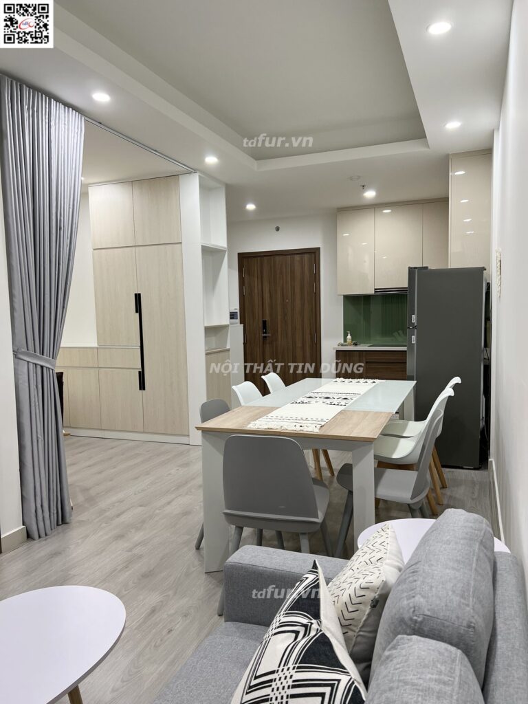 Q7 Saigon Riverside – Lam gỗ sồi và tranh đá điểm nhấn