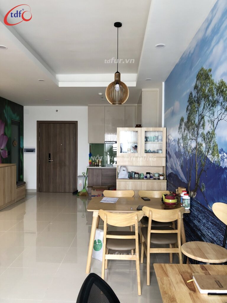 Q7 Saigon Riverside – Gỗ sồi sáng và kệ sắt vàng