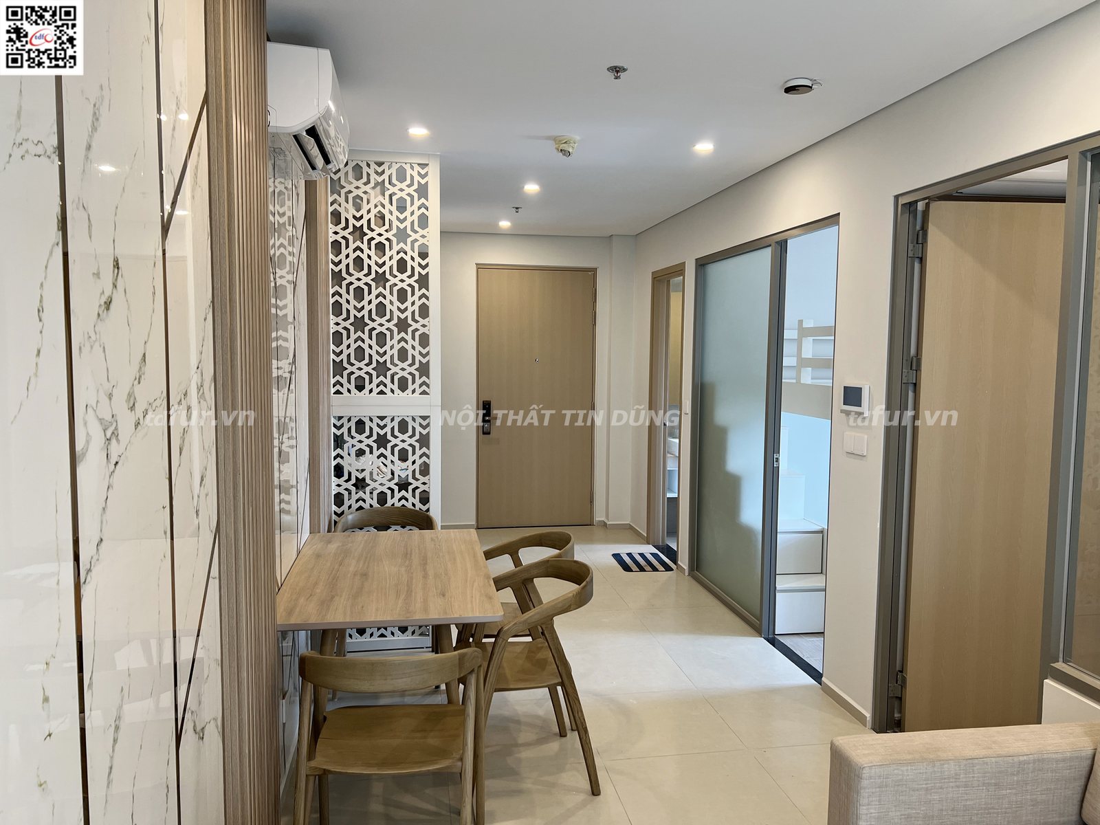 The Sóng Vũng Tàu – Vân đá trắng và lam gỗ