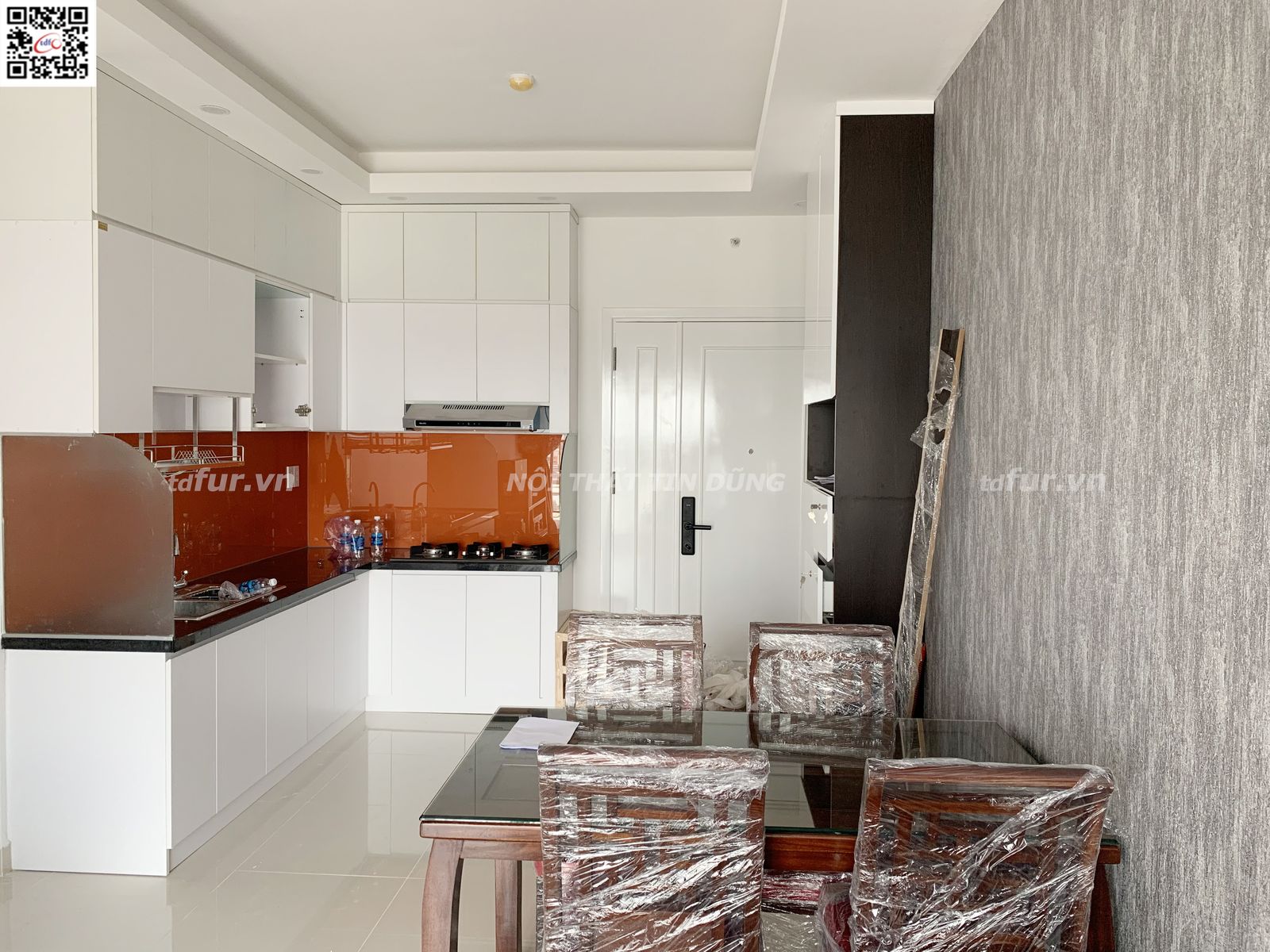 9View – Trắng xám thanh lịch