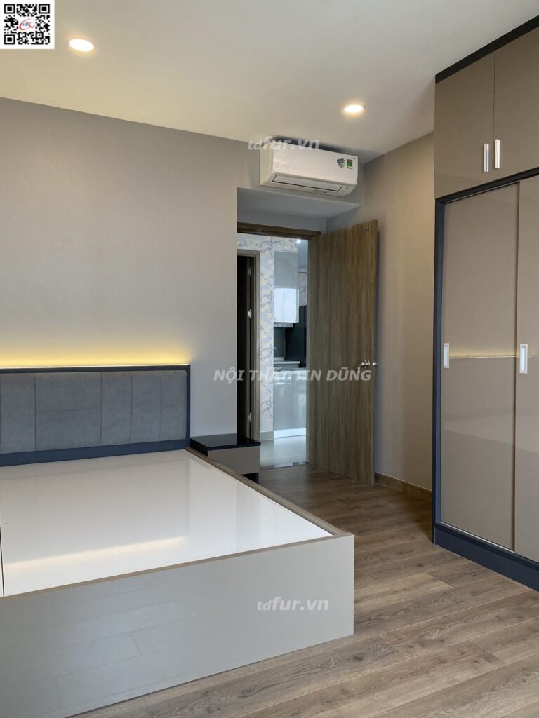 Sky89 – Đảo bếp đá và tông ghi nâu